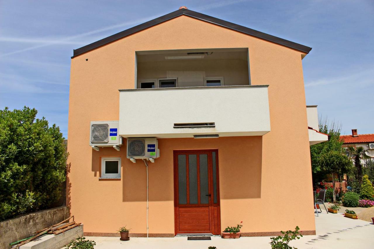 Apartmani Danijel นิน ภายนอก รูปภาพ